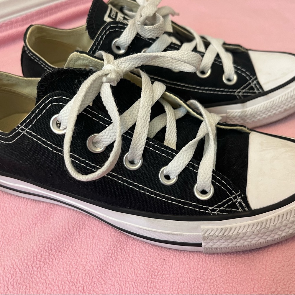 Convers ALL star ⭐️ kids low top shoes